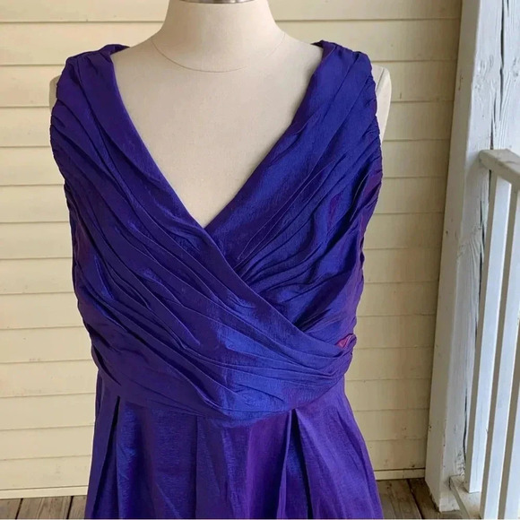 Calvin Klein Dress 12 Blue Purple Iridescent Taffeta Cocktail Party Wrap Front - Picture 3 of 9